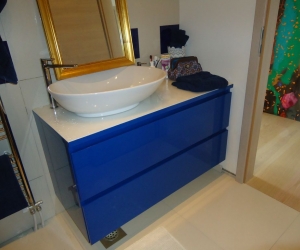 Element za kopalnico po meri